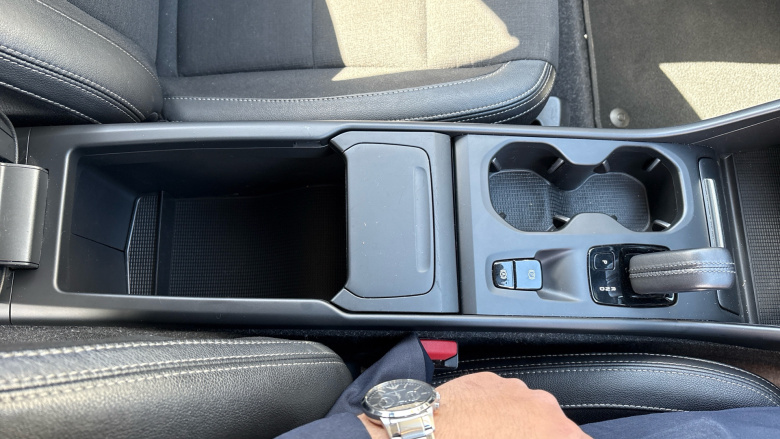 Volvo Xc40 2.0 T4 Momentum 5dr AWD Geartronic Petrol Estate